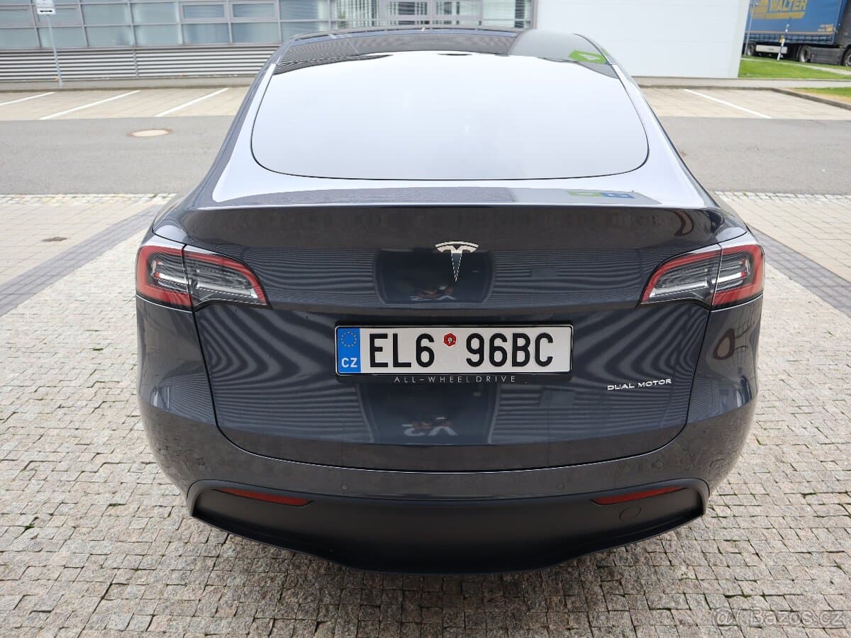 2022 Tesla MODEL Y - 3