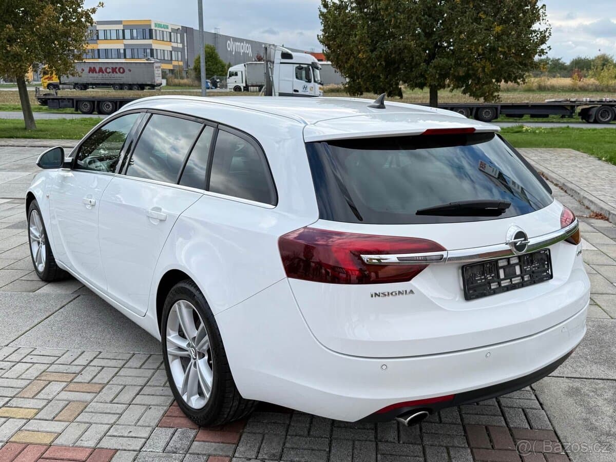 2015 Opel INSIGNIA - 3
