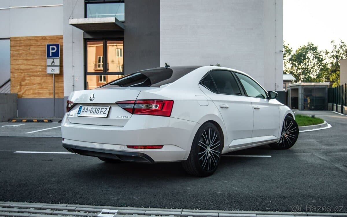 2016 Škoda SUPERB - 3
