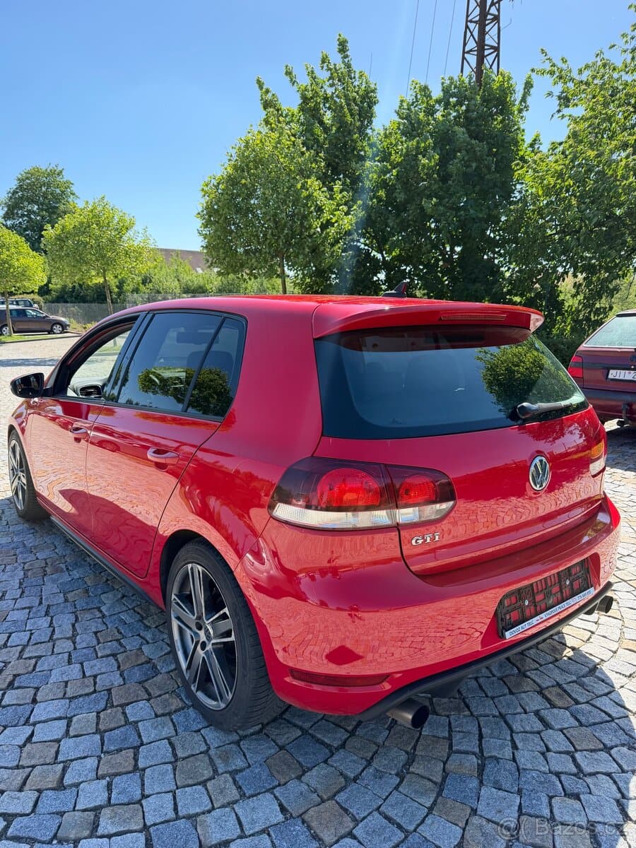 2010 Volkswagen GOLF - 4