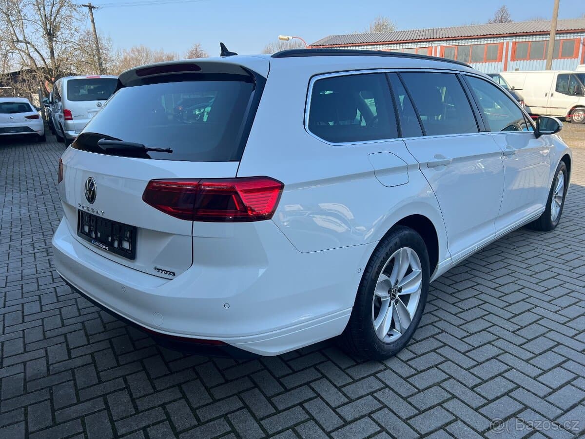 2021 Volkswagen PASSAT - 4