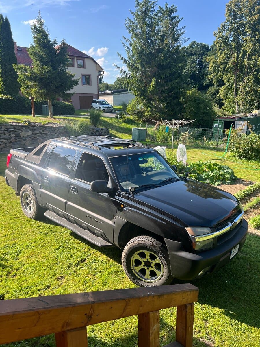 Chevrolet AVALANCHE - 4
