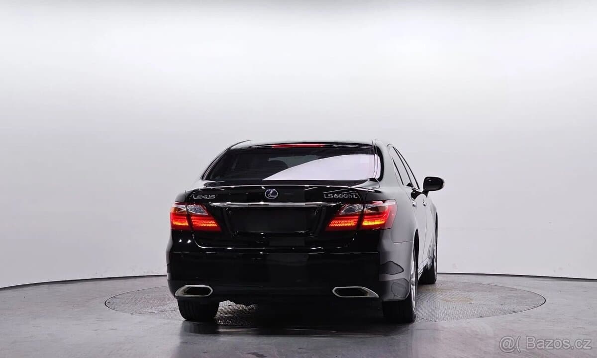 2012 Lexus LS - 4