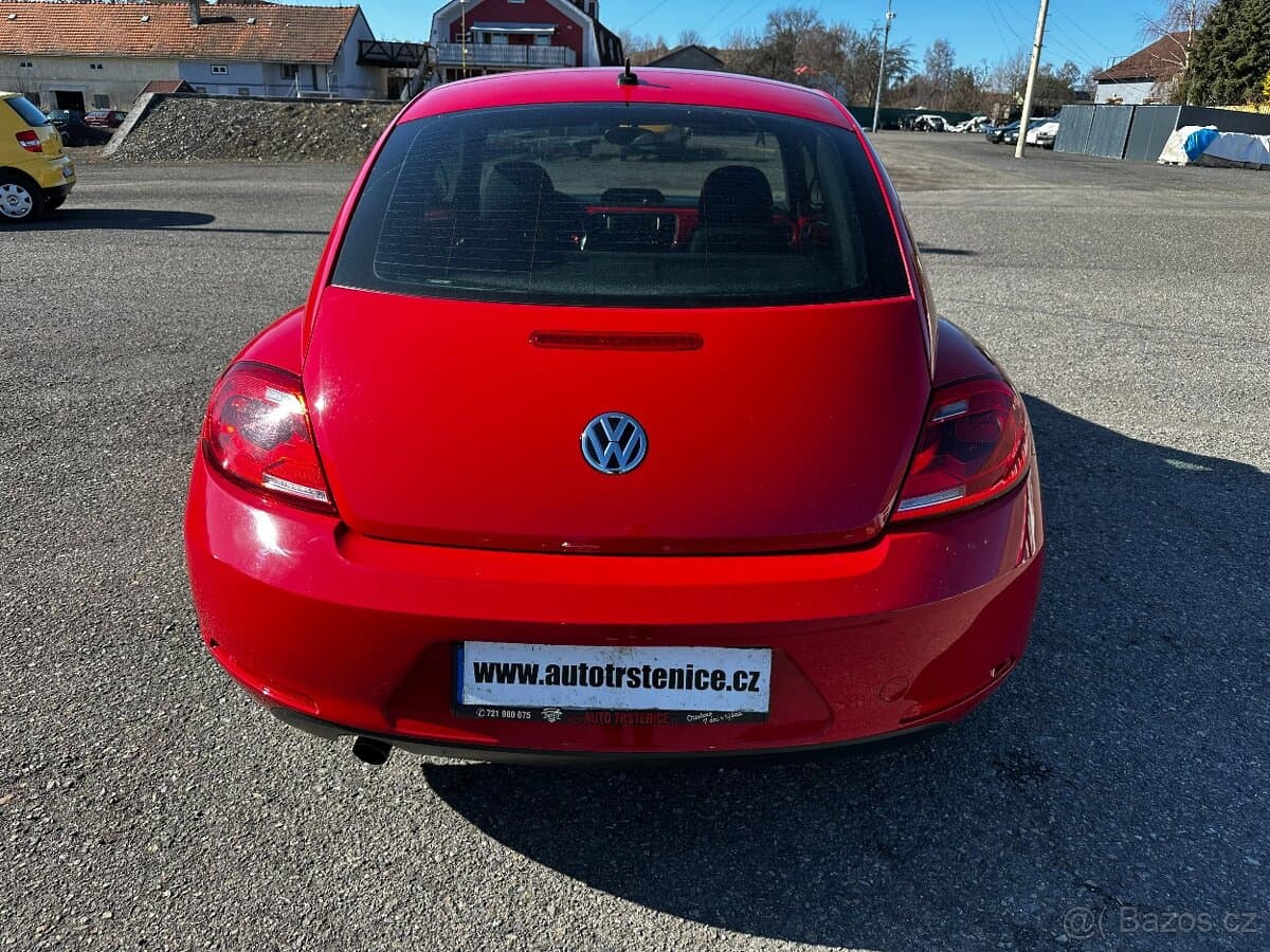 2015 Volkswagen BEETLE - 4