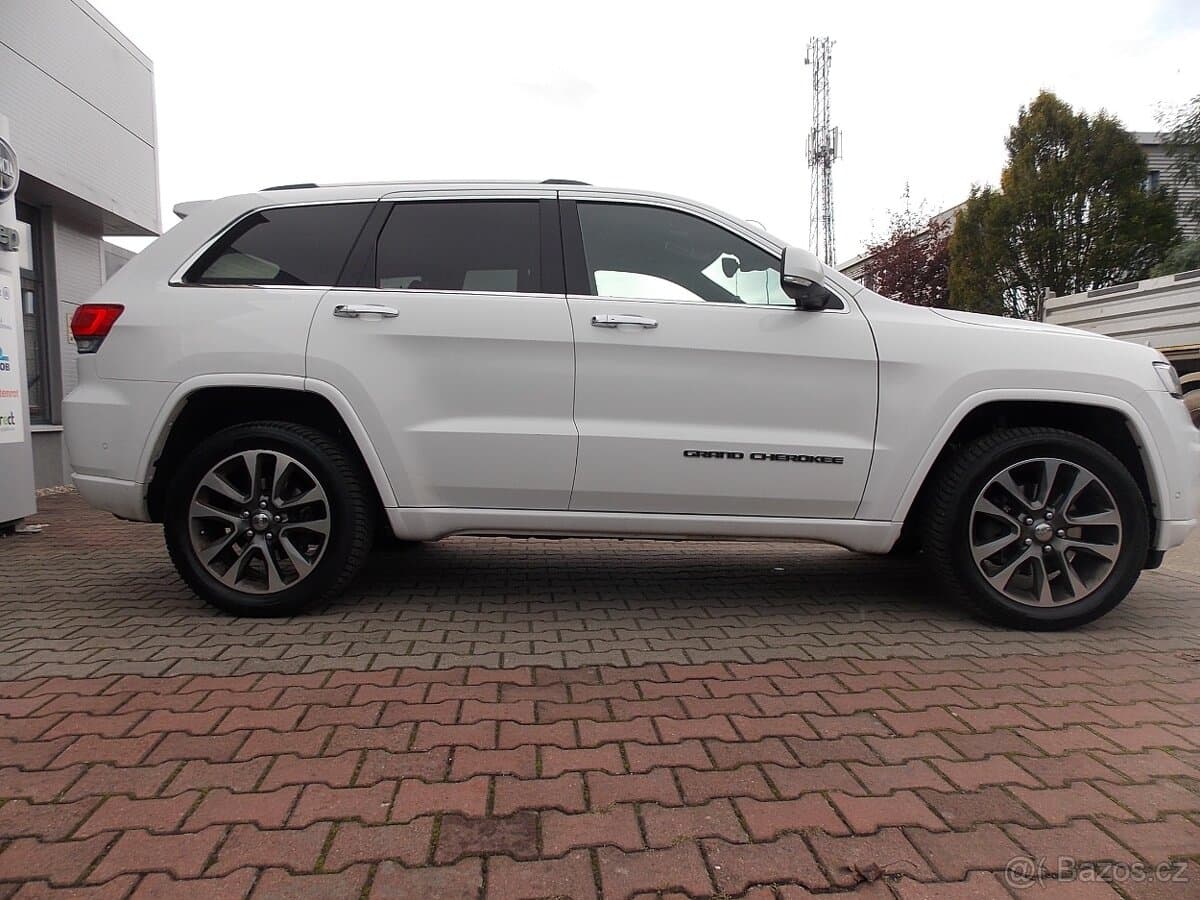 2018 Jeep CHEROKEE - 4