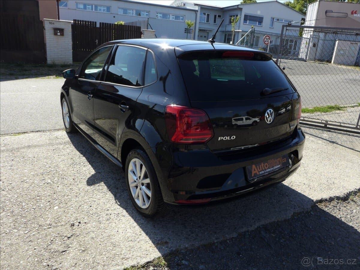 2015 Volkswagen POLO - 4