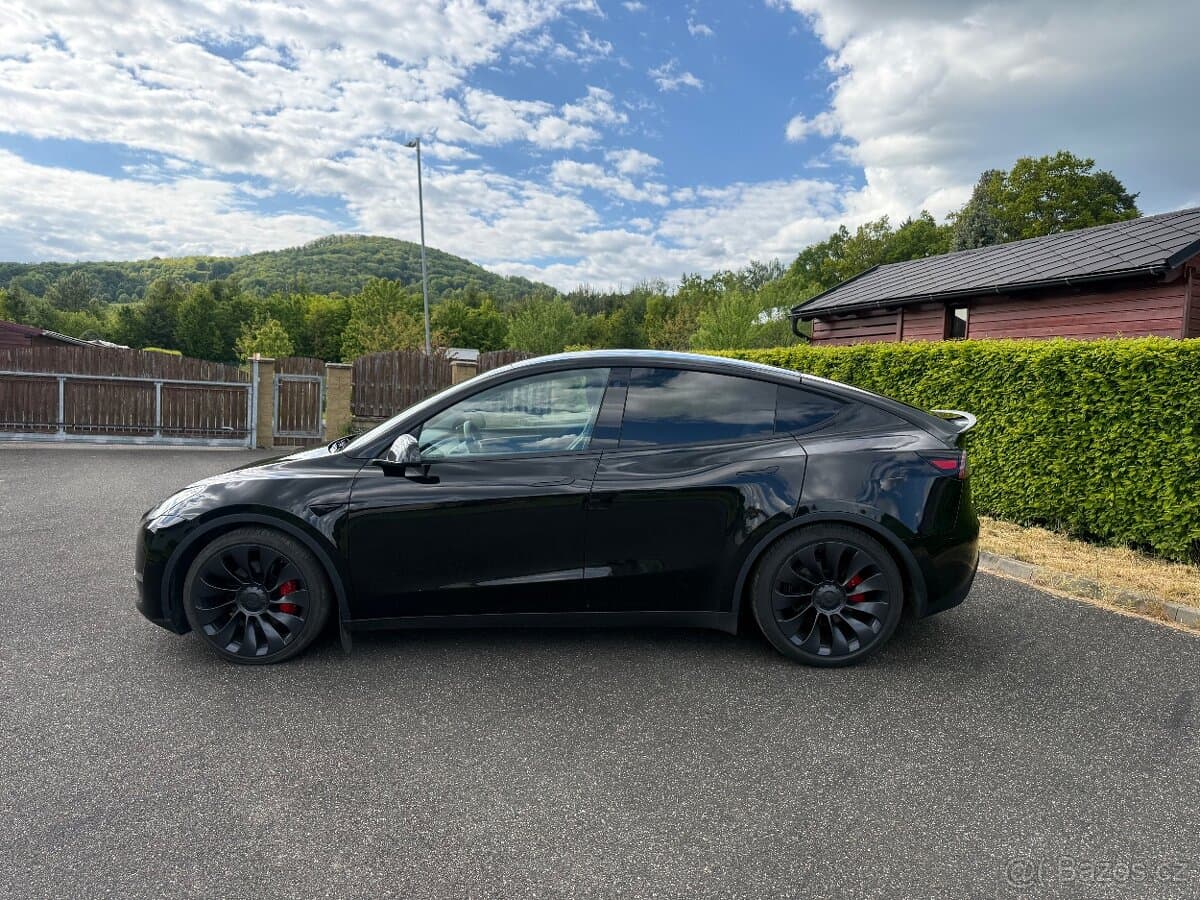 2023 Tesla MODEL Y - 4