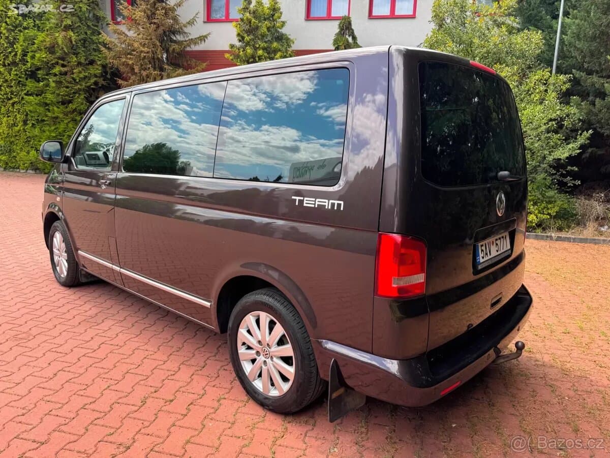 2011 Volkswagen MULTIVAN - 4