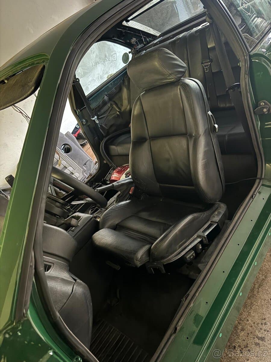 BMW 3-SERIES - 4