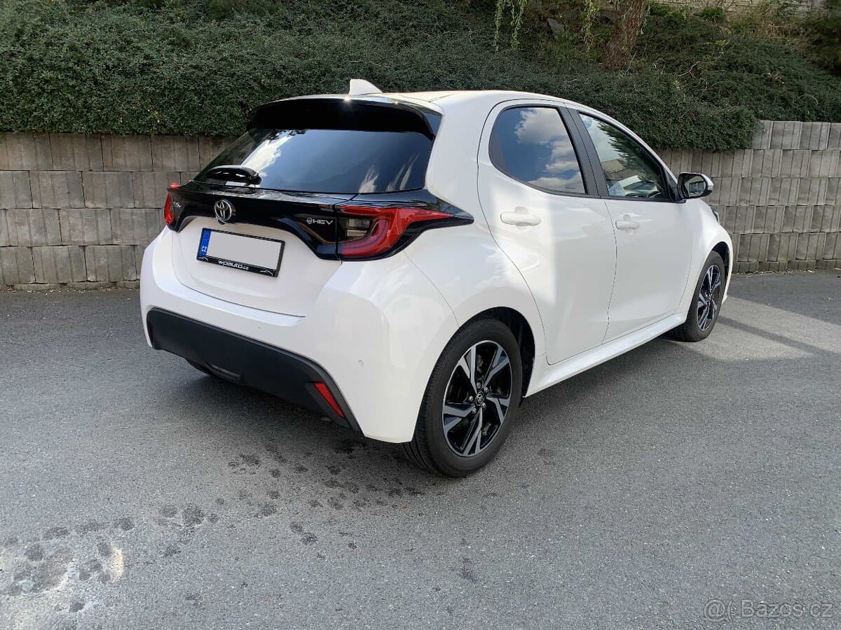 2024 Toyota YARIS - 4