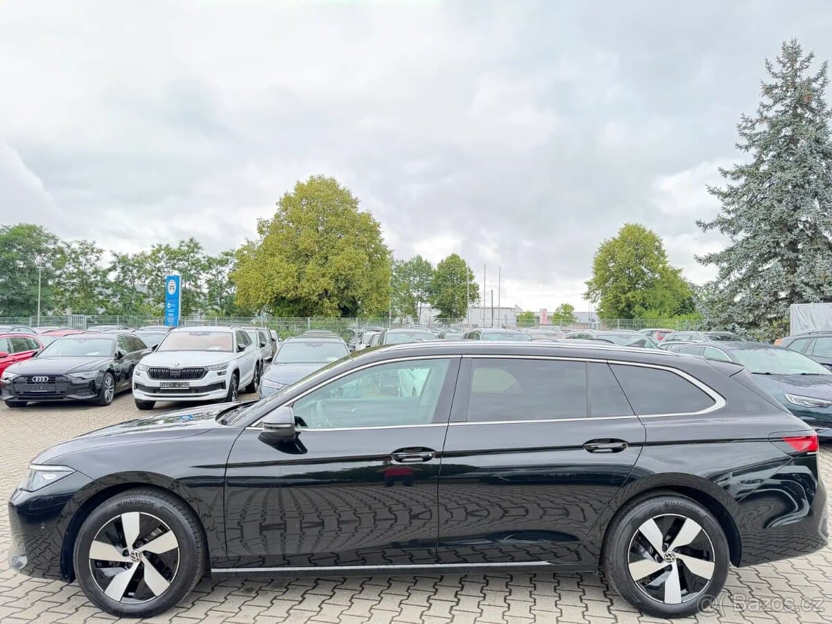 2024 Volkswagen PASSAT - 4