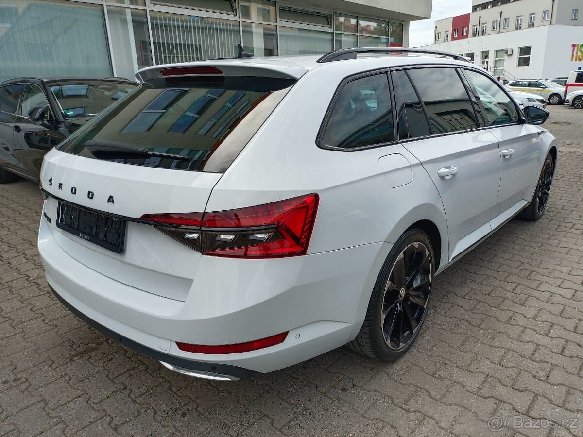 2022 Škoda SUPERB - 4