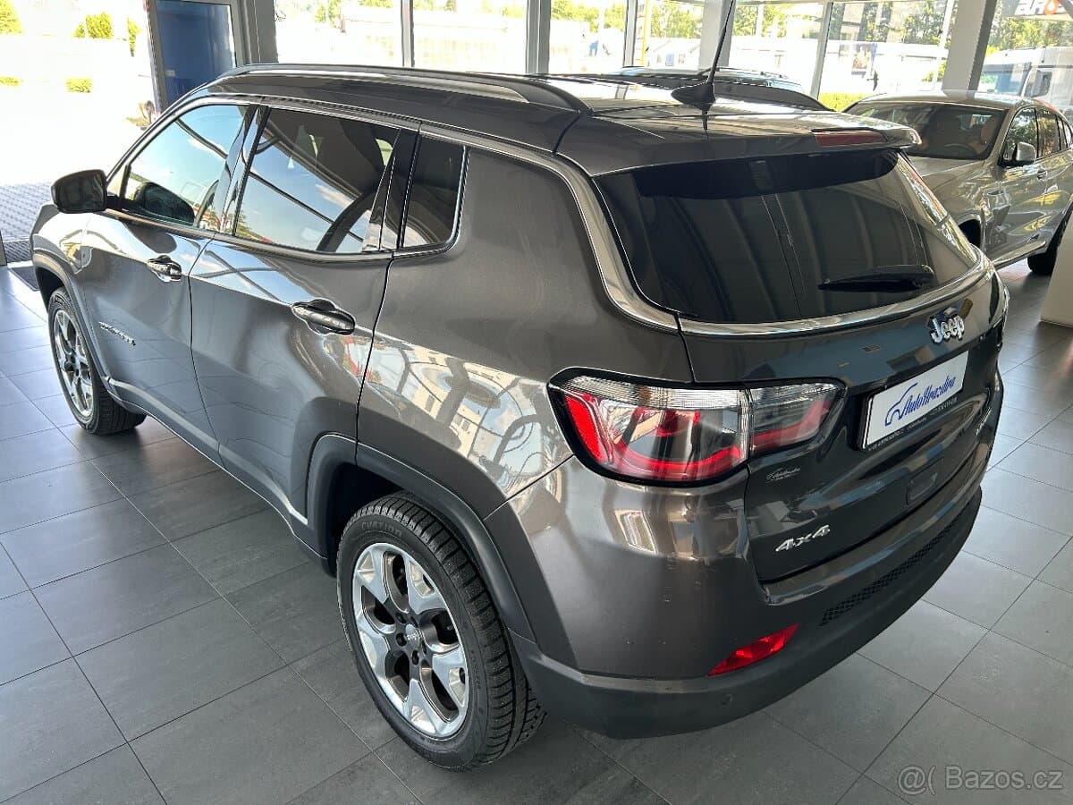 2019 Jeep COMPASS - 4
