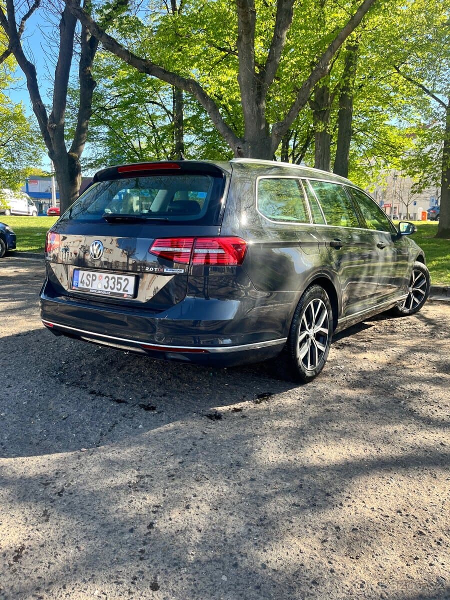 2015 Volkswagen PASSAT - 4