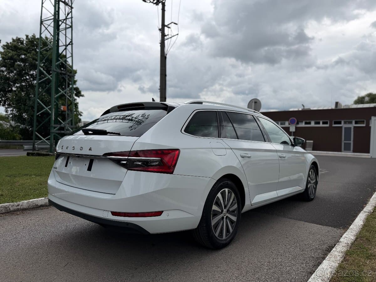 2023 Škoda SUPERB - 4