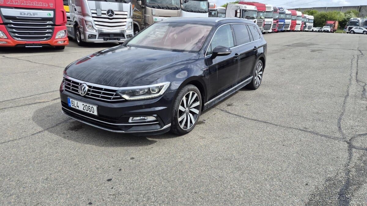 2018 Volkswagen PASSAT - 4