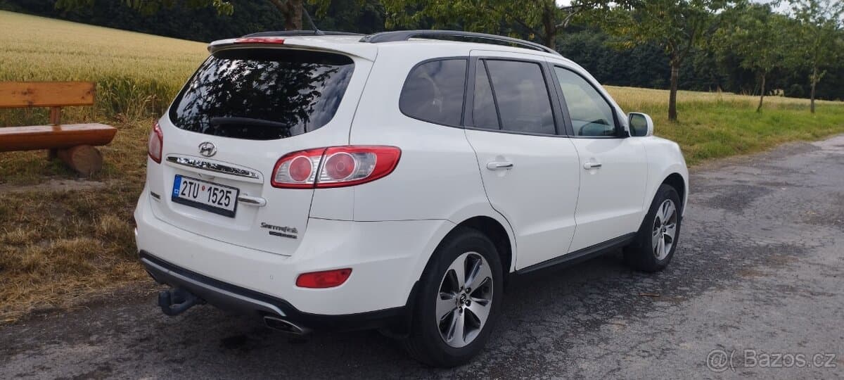 2013 Hyundai SANTA FE - 4