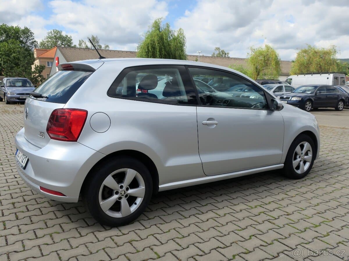 2014 Volkswagen POLO - 4
