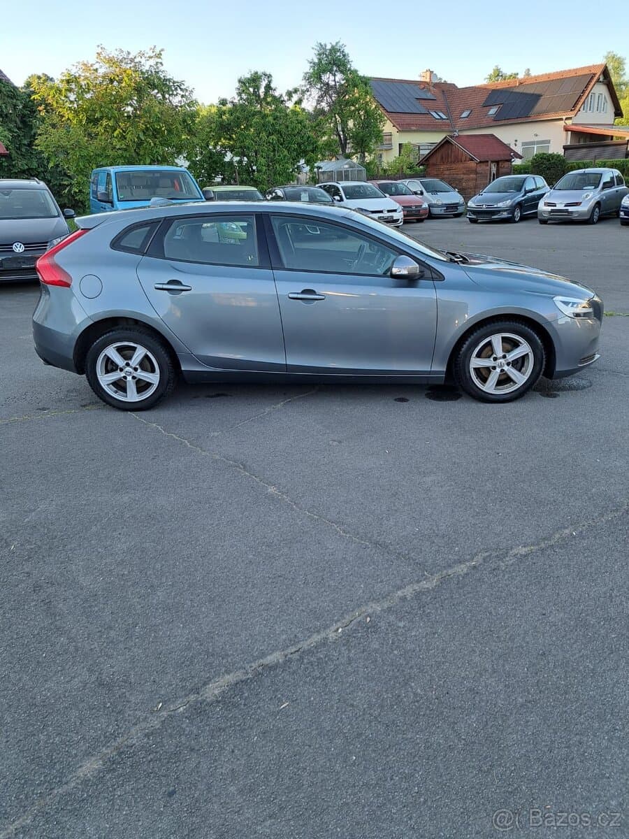 2018 Volvo V40 - 4