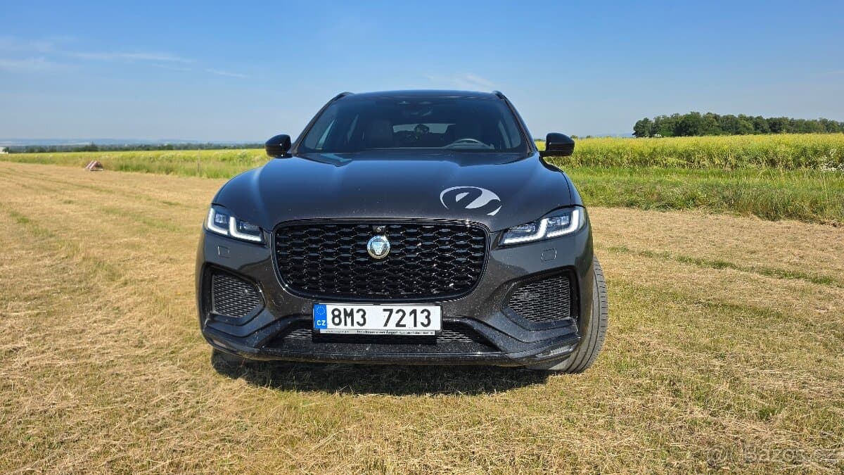 2025 Jaguar F-PACE - 4
