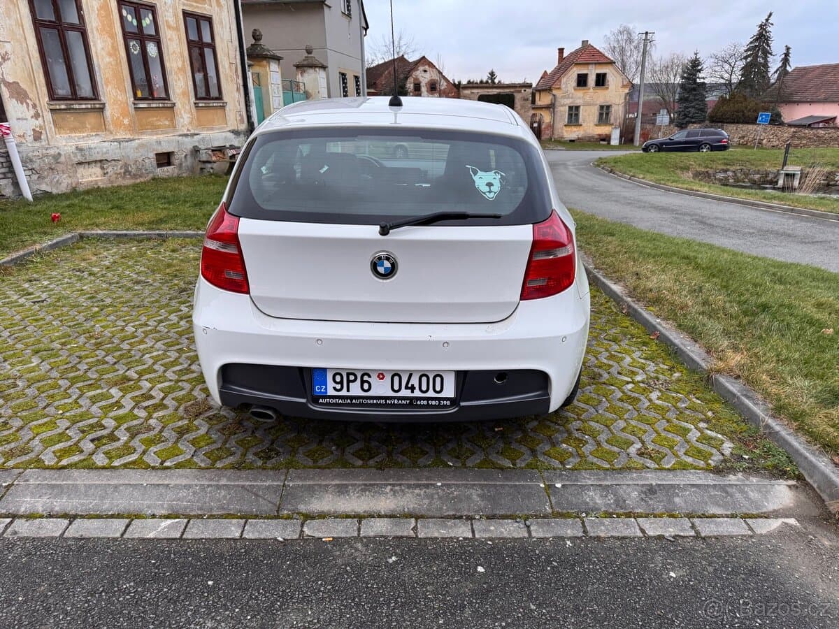 2010 BMW 1-SERIES - 4