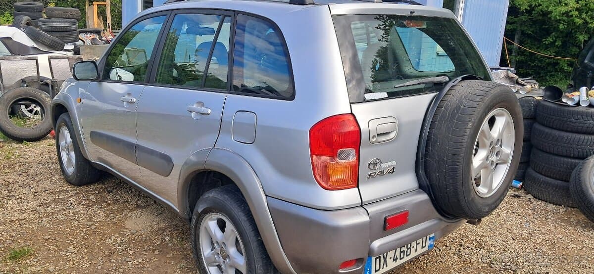 2001 Toyota RAV4 - 4