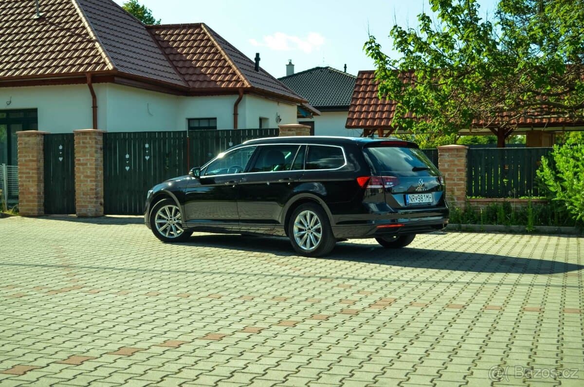 2023 Volkswagen PASSAT - 4