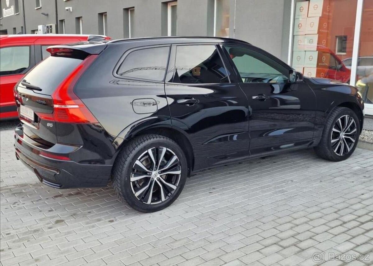 2022 Volvo XC60 - 4