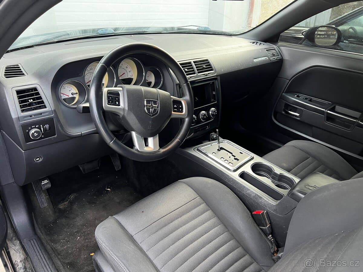 2012 Dodge CHALLENGER - 4