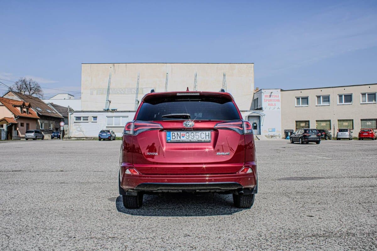 2018 Toyota RAV4 - 4