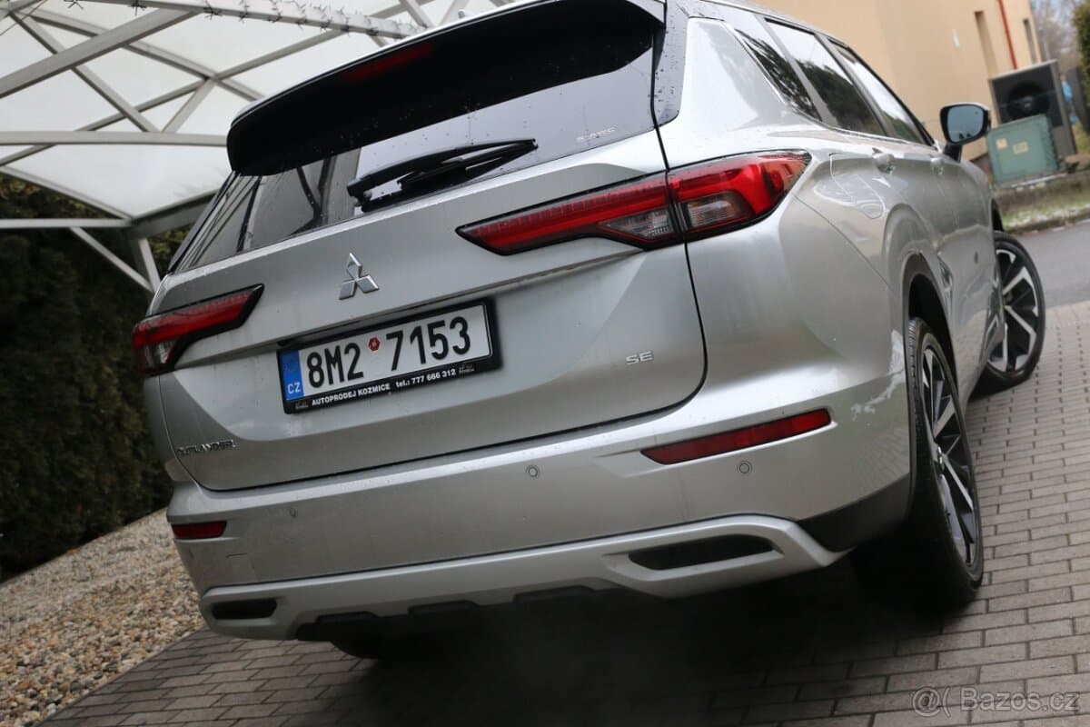 2021 Mitsubishi OUTLANDER - 4