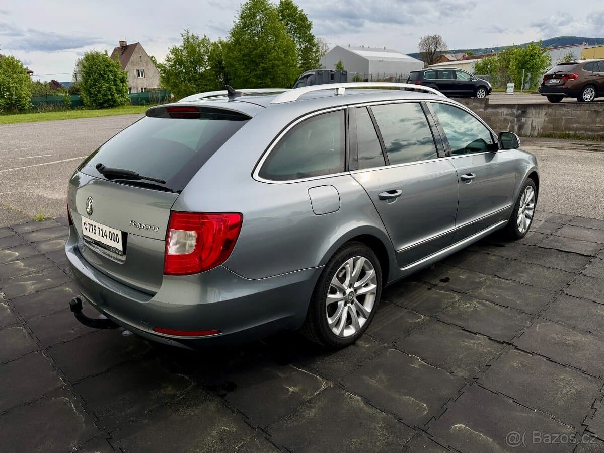 2010 Škoda SUPERB - 4