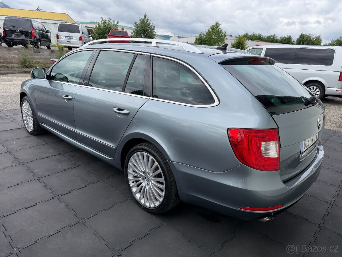 2010 Škoda SUPERB - 4