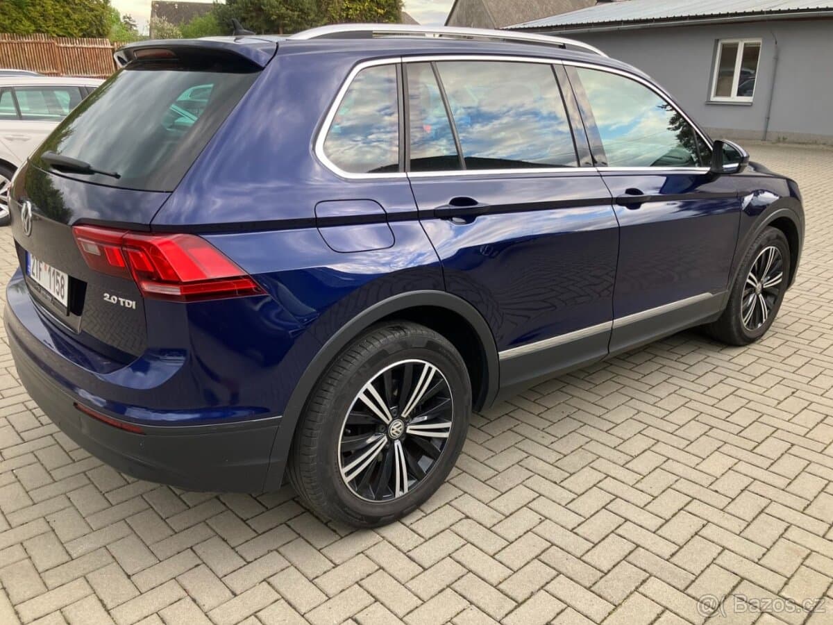 2017 Volkswagen TIGUAN - 4