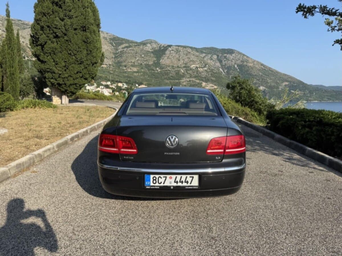 2010 Volkswagen PHAETON - 4