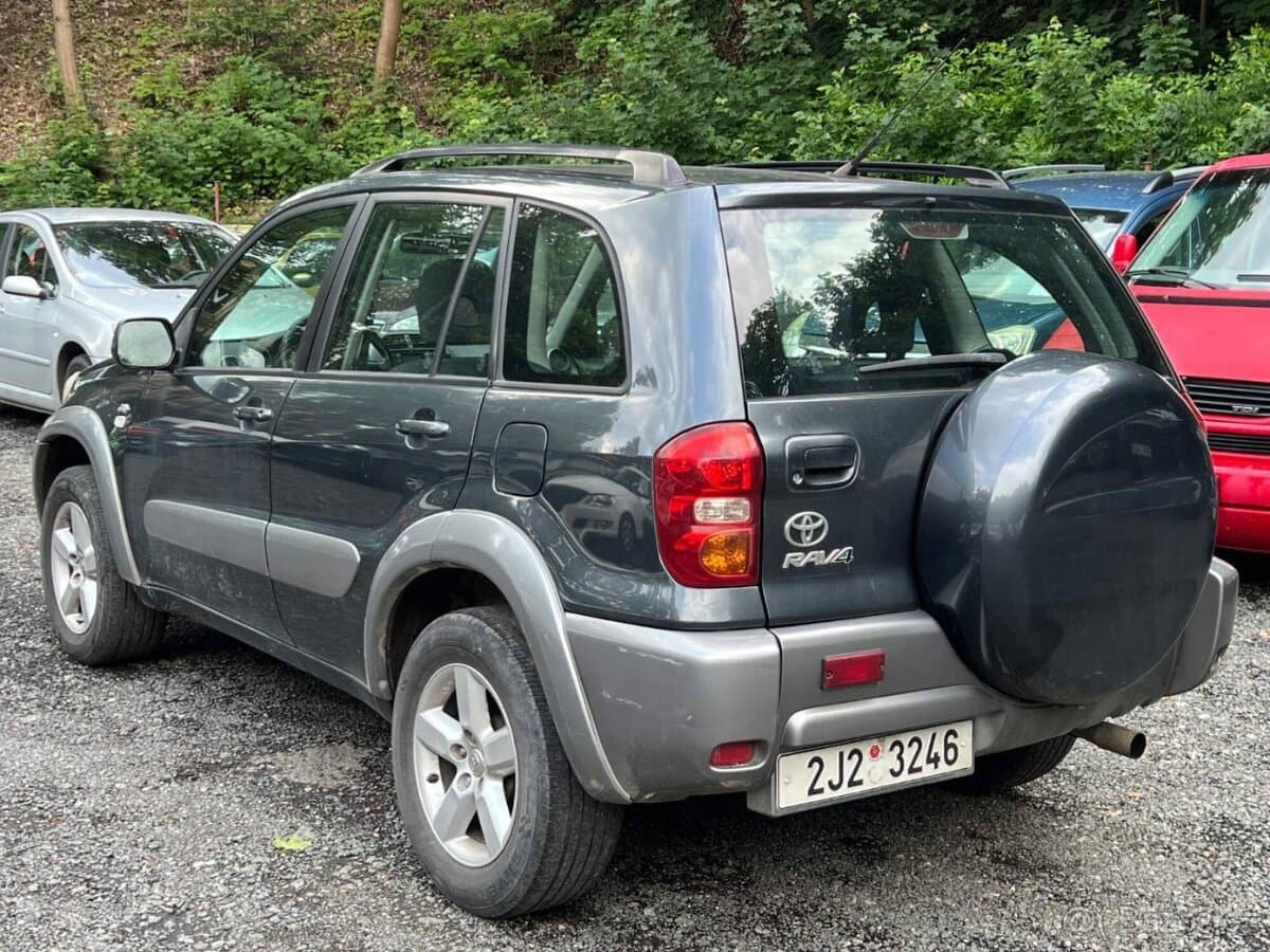 2005 Toyota RAV4 - 4
