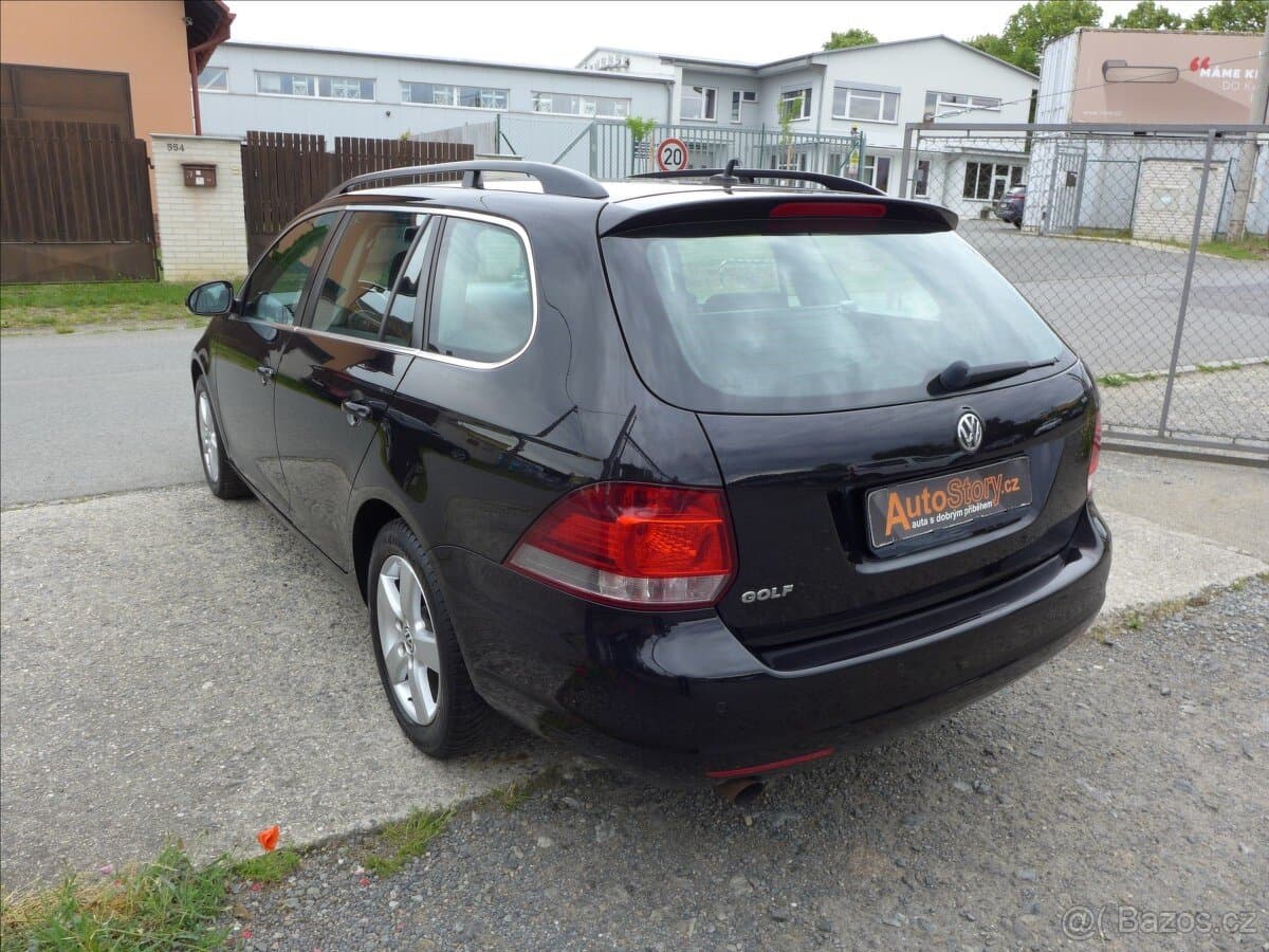 2010 Volkswagen GOLF - 4