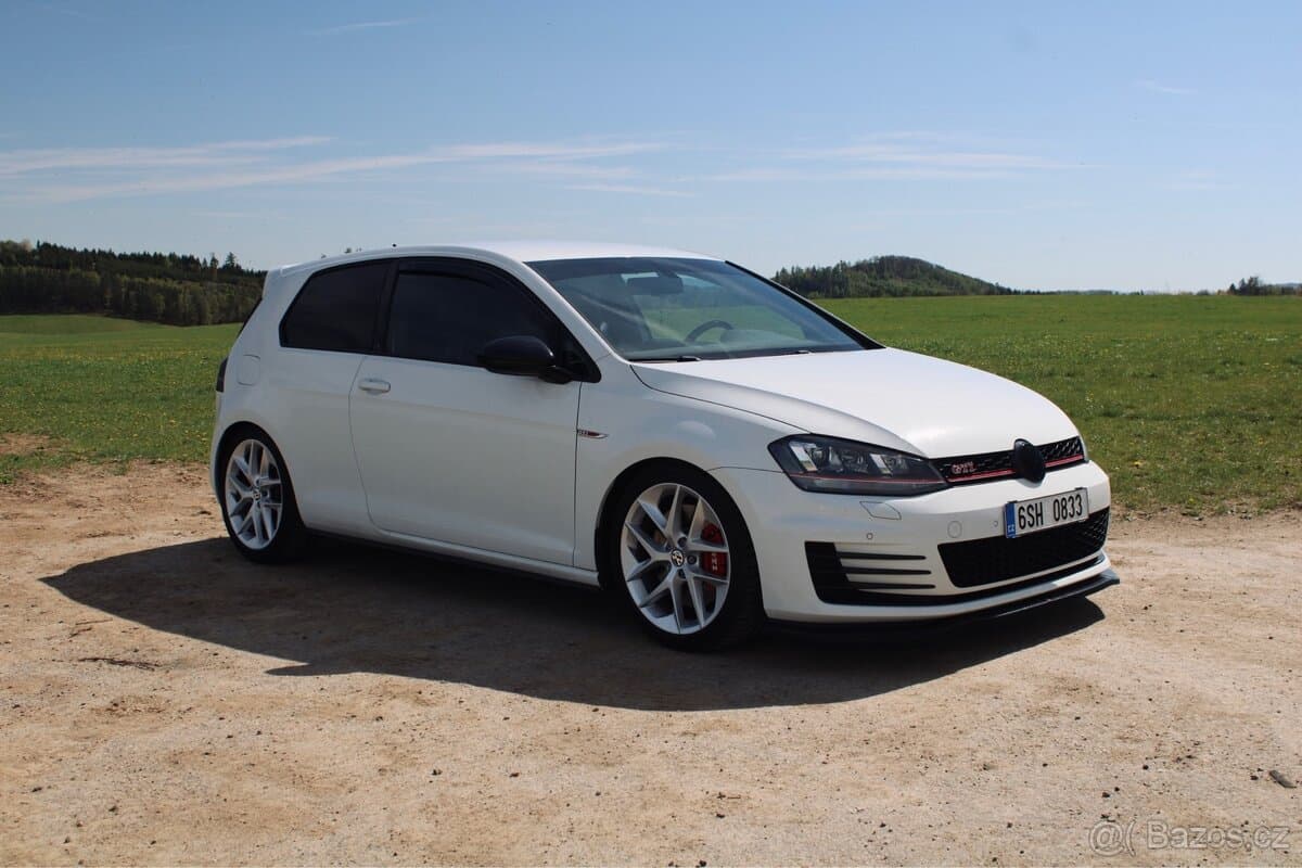 2015 Volkswagen GOLF - 4