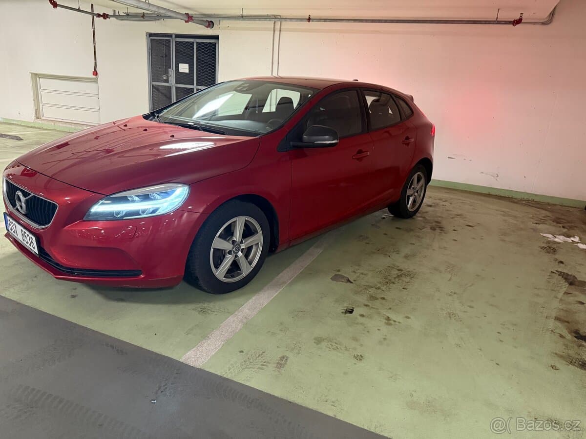 2019 Volvo V40 - 4