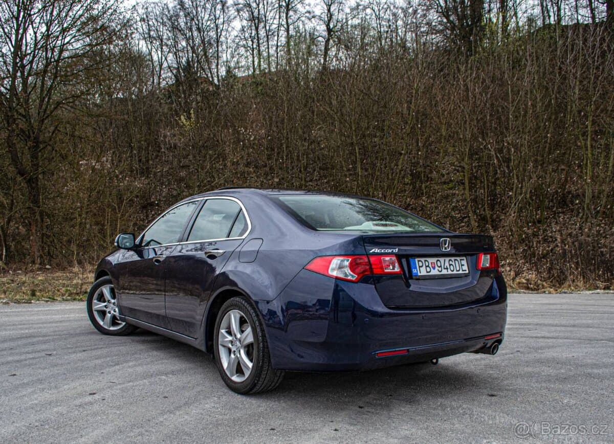 2010 Honda ACCORD - 4