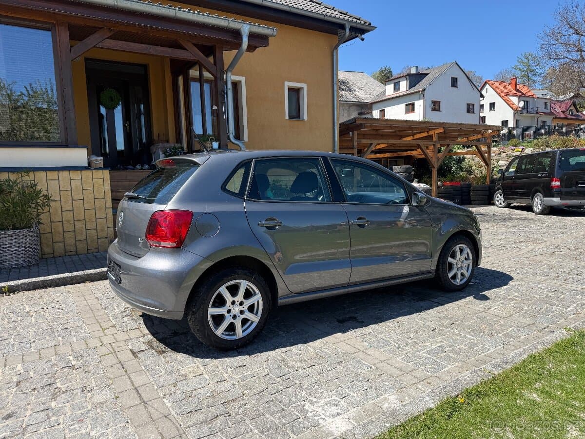 2013 Volkswagen POLO - 4