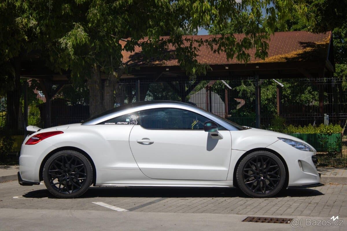 2011 Peugeot RCZ - 4