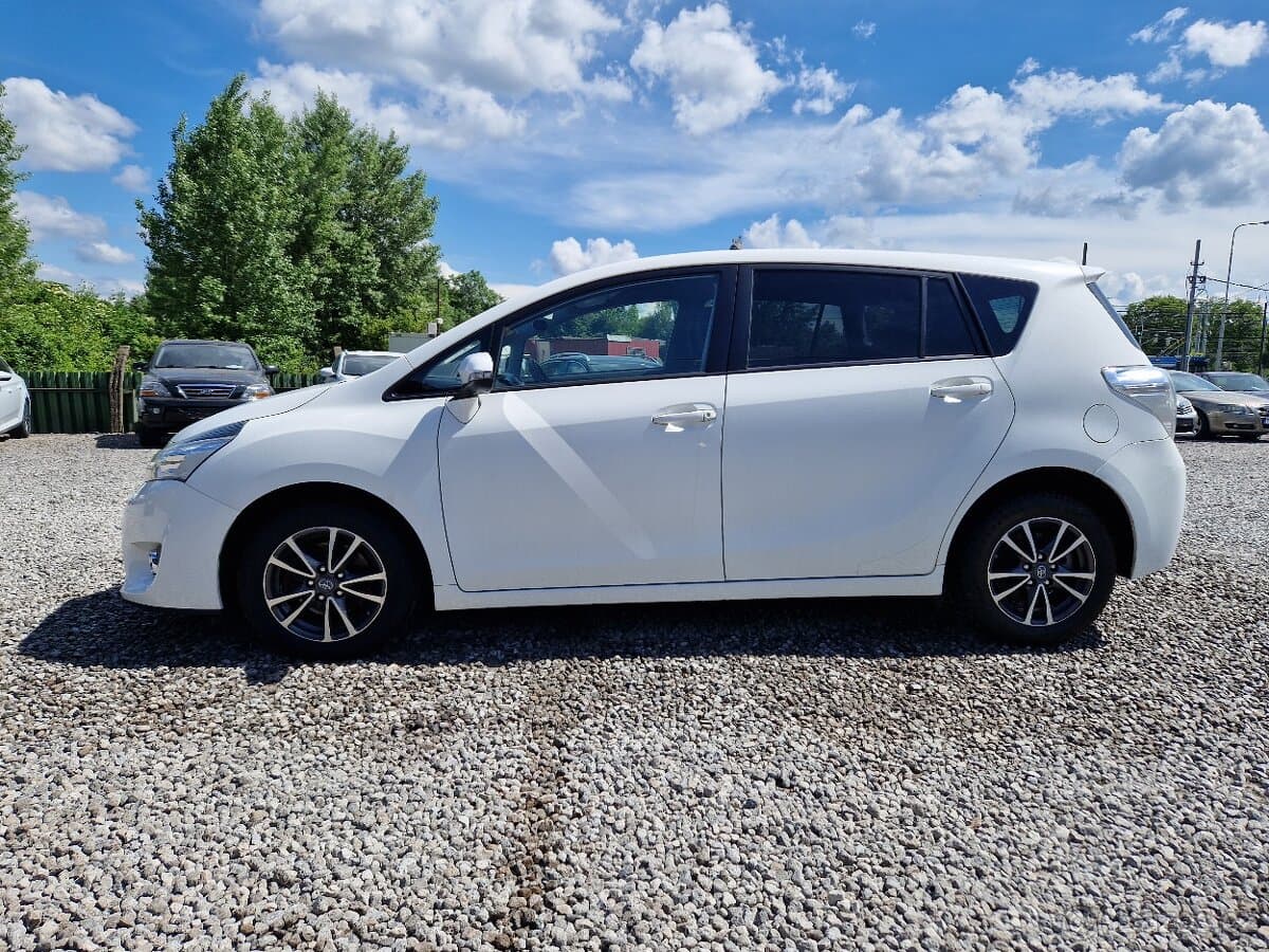 2015 Toyota VERSO - 4