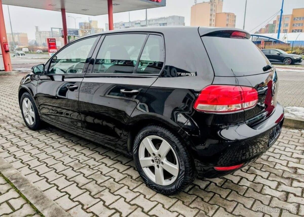 2011 Volkswagen GOLF - 4
