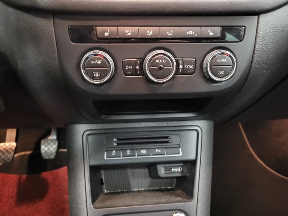 2015 Volkswagen TIGUAN - 4