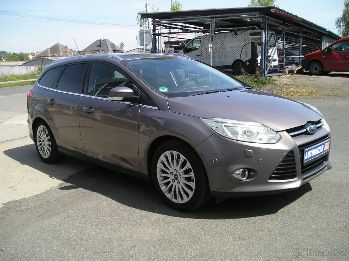 2011 Ford FOCUS - 4