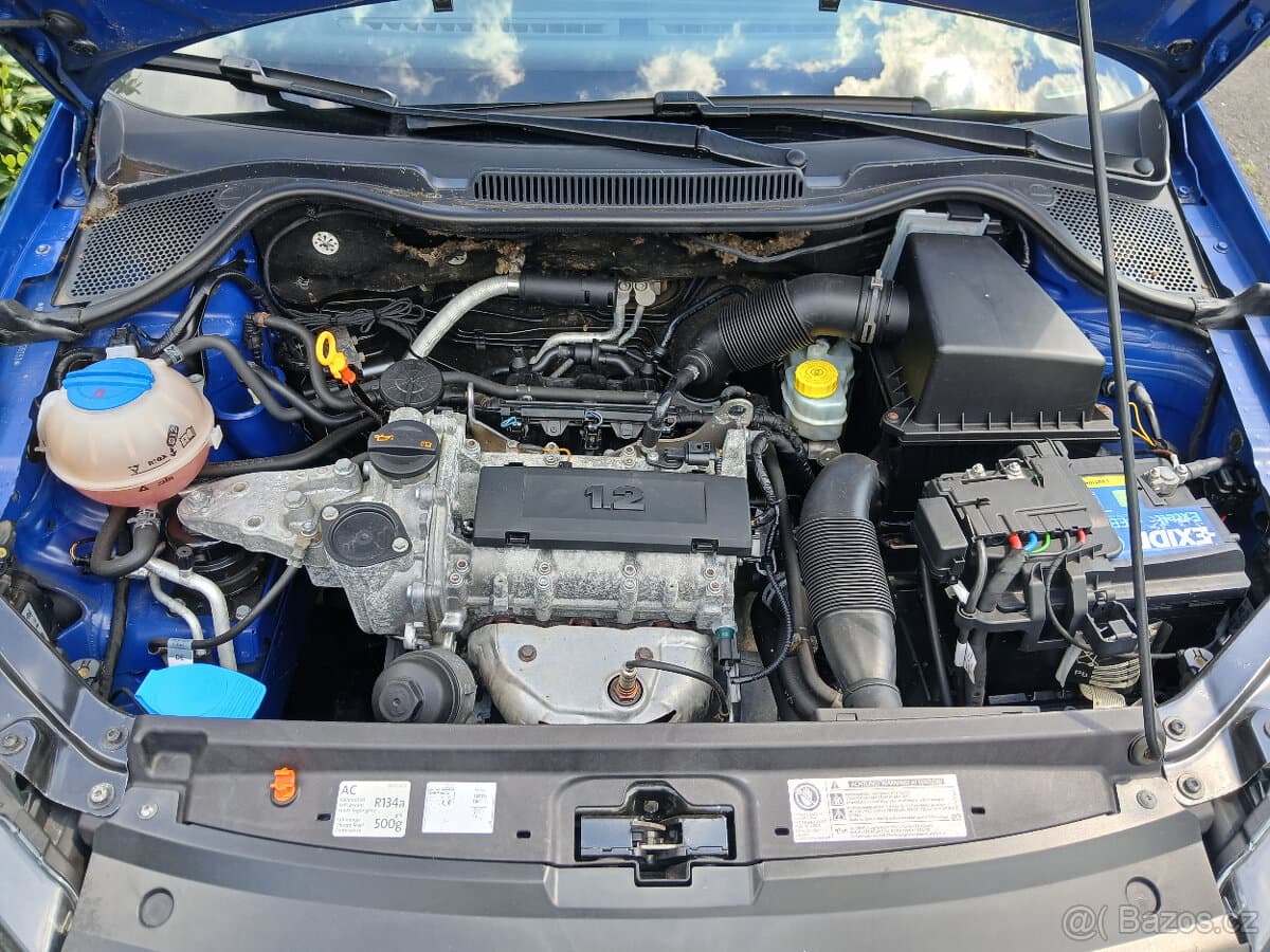 2012 Volkswagen POLO - 4