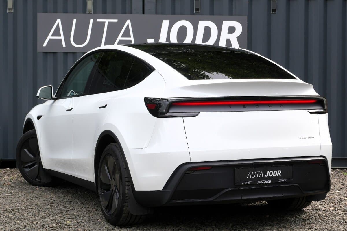 Tesla MODEL Y - 4
