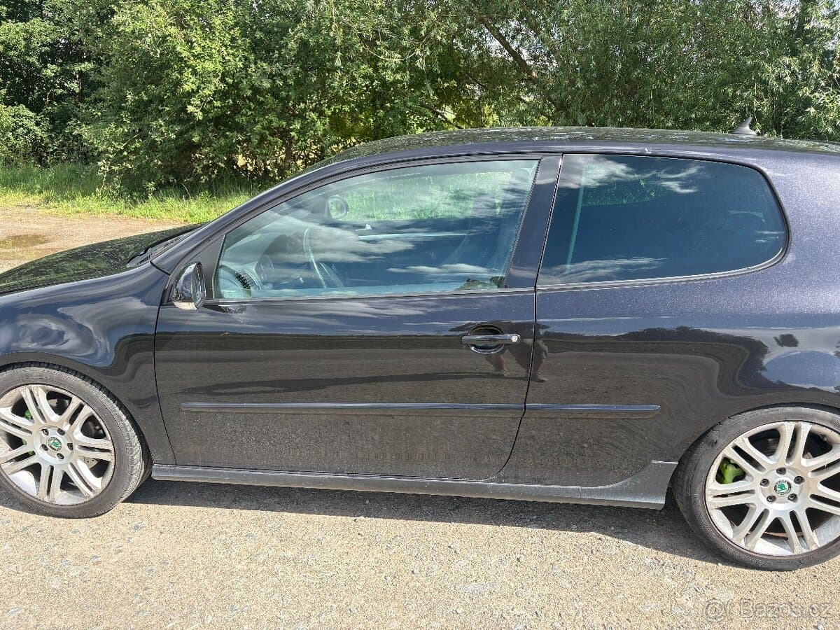 2005 Volkswagen GOLF - 4