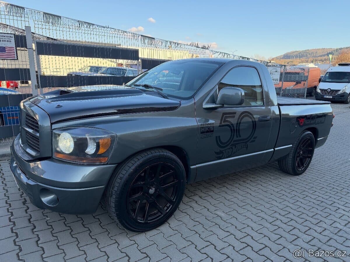 Dodge RAM - 4